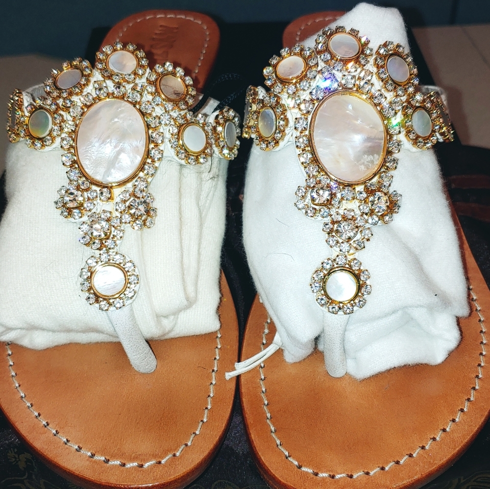 Mystique Sandals 6.5 Gorgeus Sandals